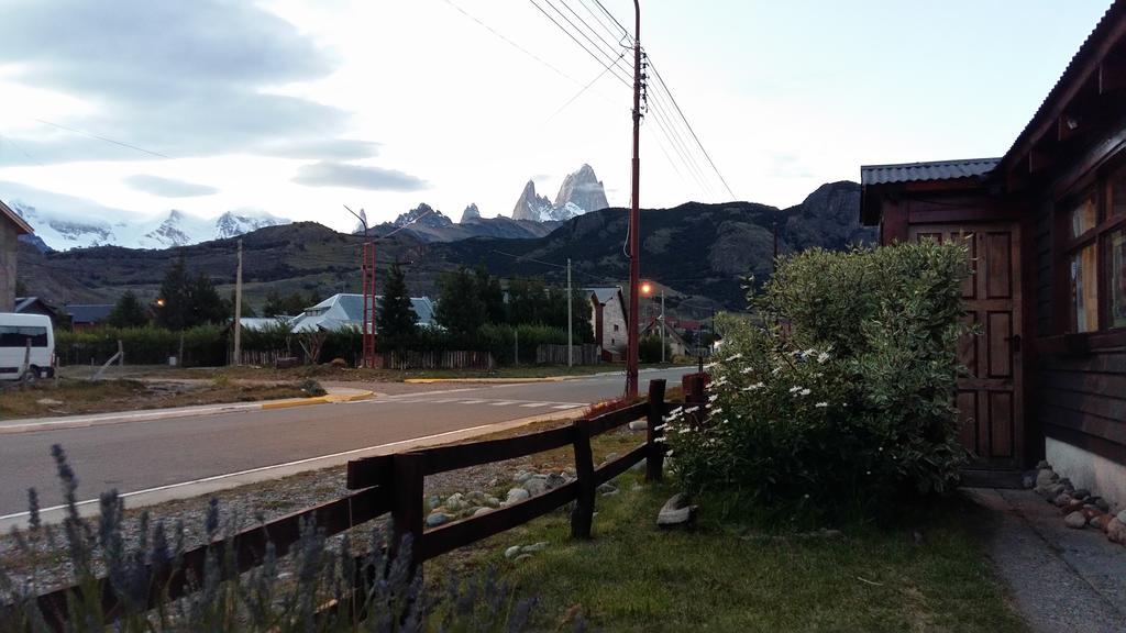 Вилла Cabanas Cerro Torre Эль-Чальтен Экстерьер фото