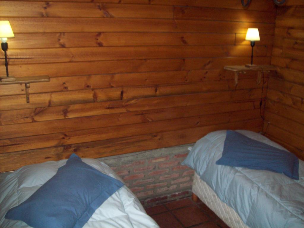 Вилла Cabanas Cerro Torre Эль-Чальтен Номер фото